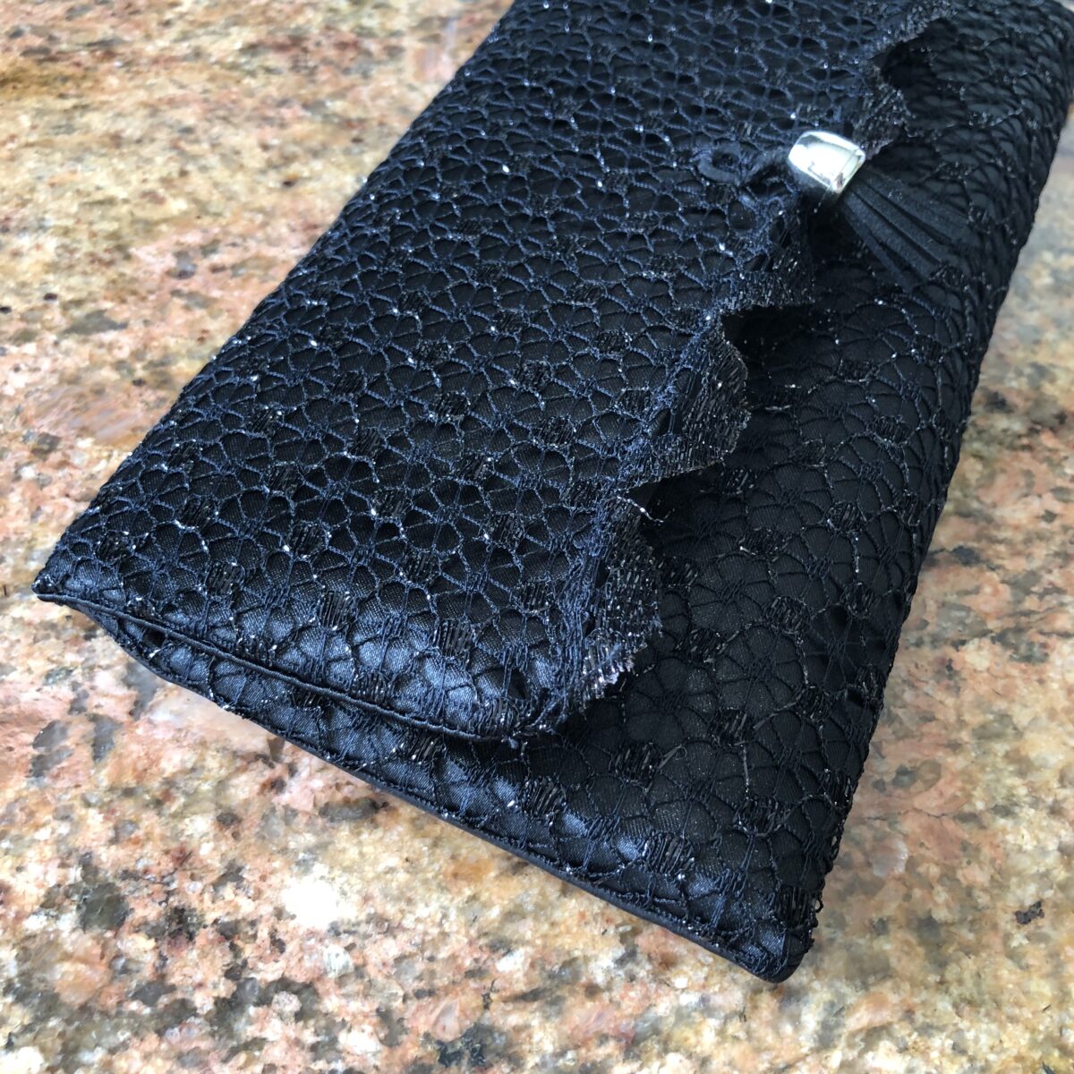 Pochette dentelle noire Fleurie – Image 2