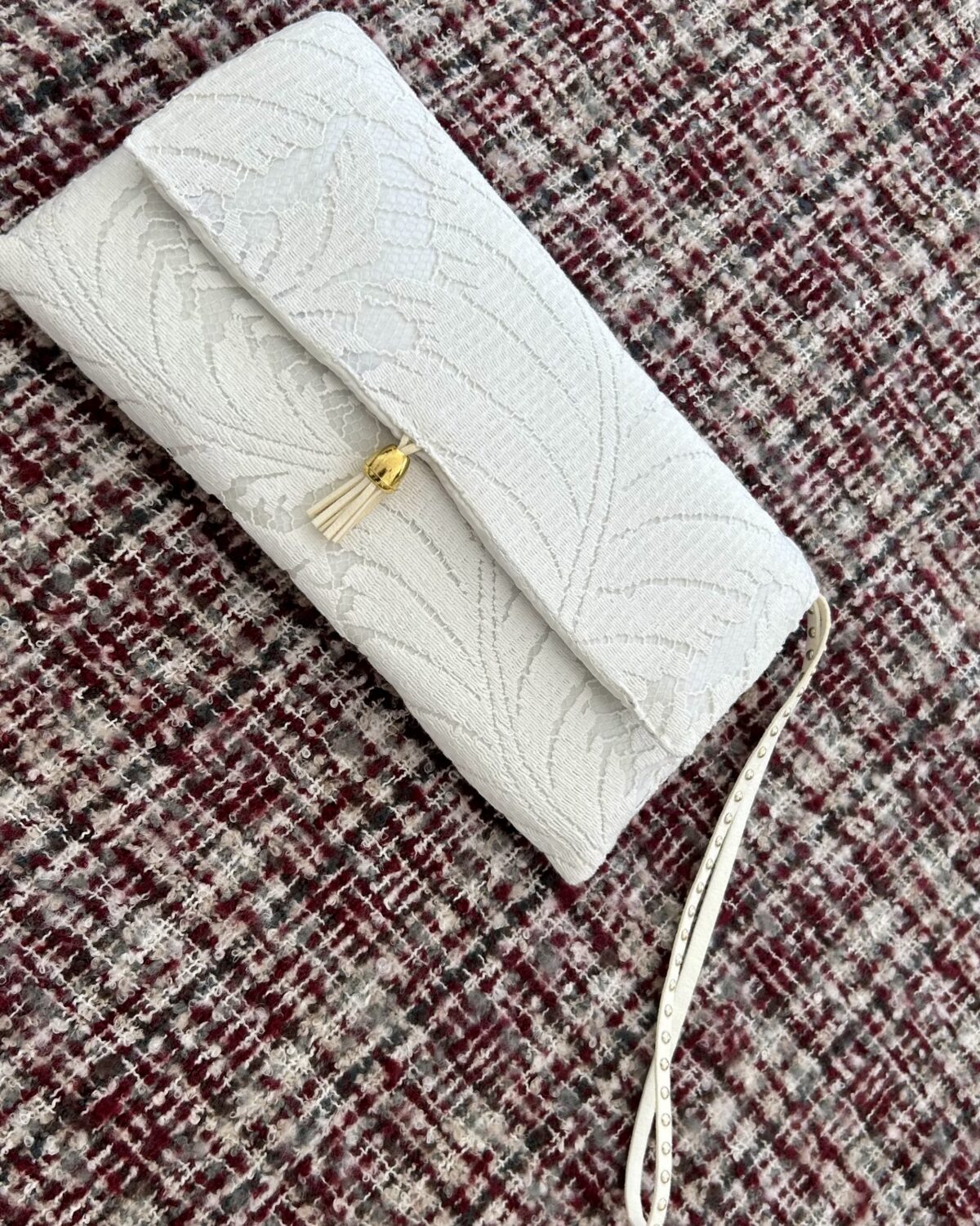 Pochette dentelle blanche à motifs - Image 2