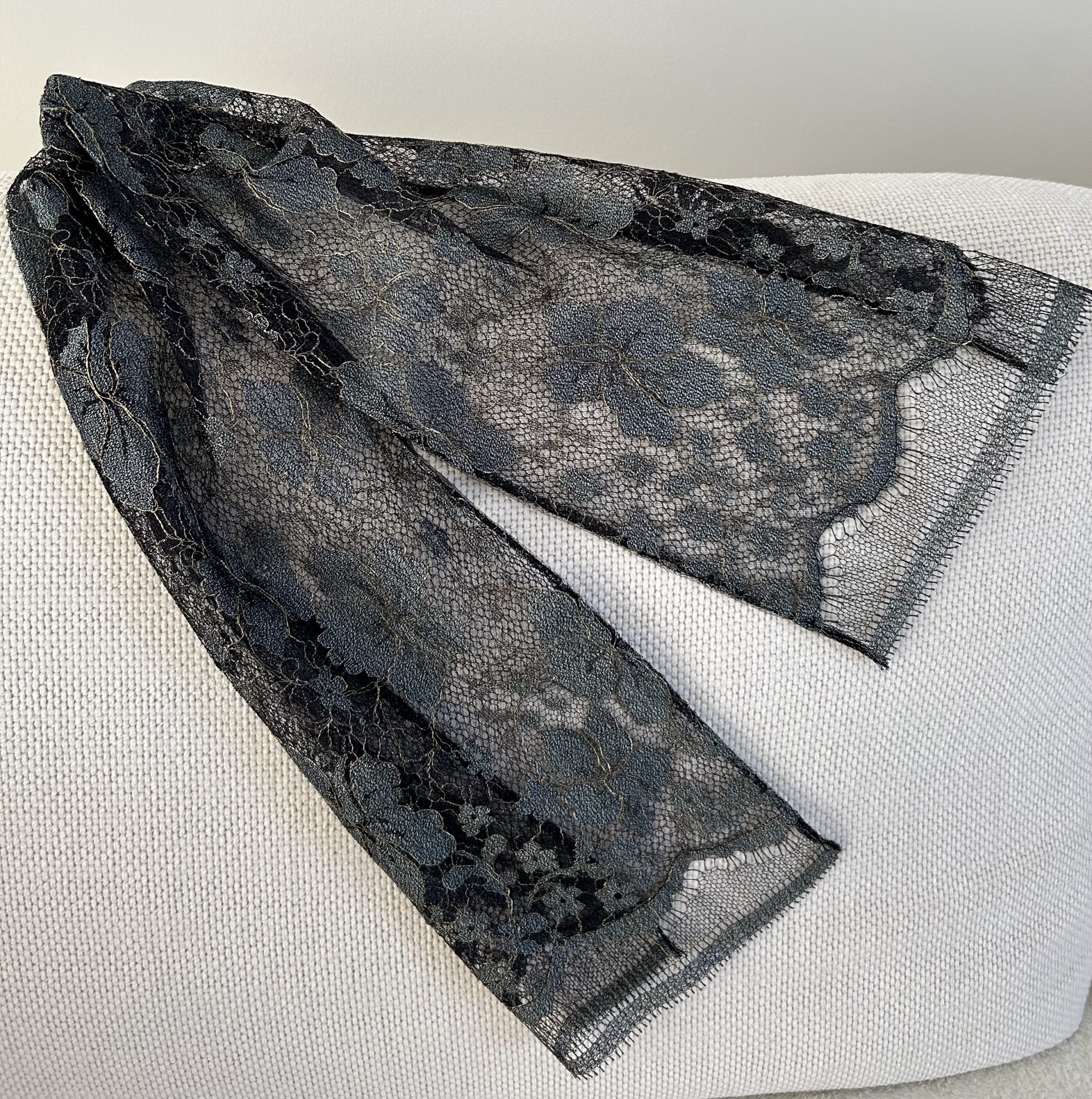 Écharpe en dentelle Noir : Tourmalin - Signature F
